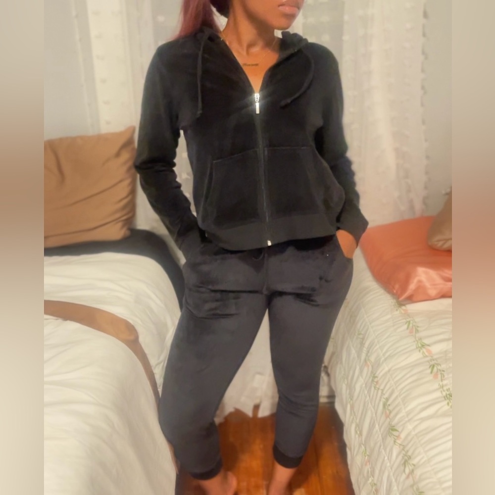 Black velour tracksuit - hoodie and joggers